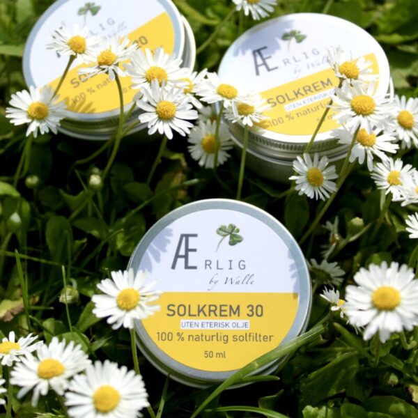 foto solkrem 30 fra Ærlig by Walle i blomstereng