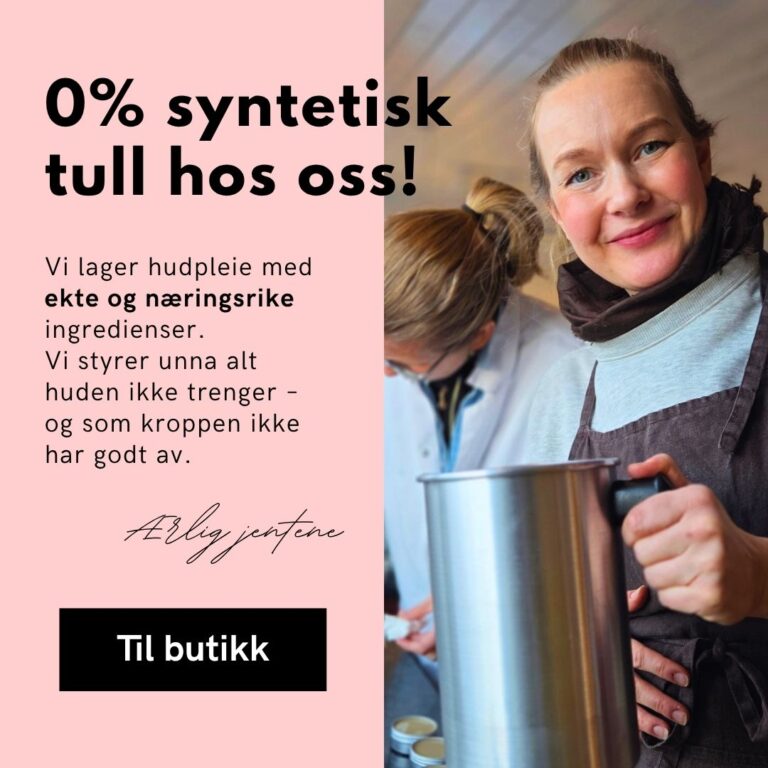 foto fra produksjon i ærlig by Walle_ dame holder kanne