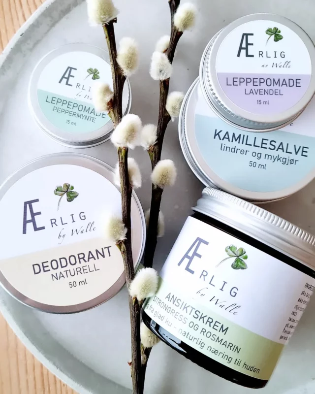 Følelsen av vår... sol som varmer... blå himmel... fugler som kvitrer... LOVE IT!!!! ❤️

Ren og trygg hudpleie som booster huden med 100% snille ingredienser... LOVE THAT TOO!!!😍😍😍

#ærligbywalle #vår #naturlighudpleie #naturligerbest  #utensyntetiskestoffer #utenkjemikalier #trygghudpleie #renhudpleie #utenparfyme #utentilsetningsstoffer #utenskadeligestoffer